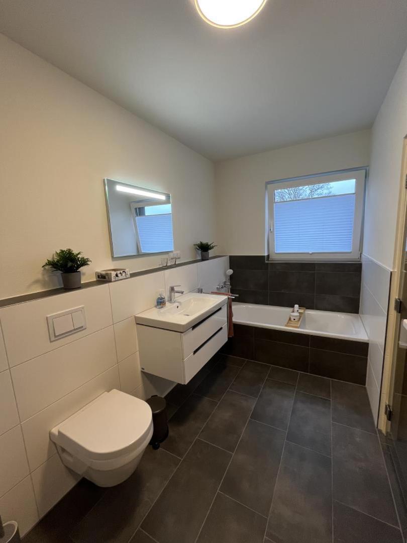 Diemelblick Acht - Ferienhaus Fuer 6 Personen Mit Sauna, Garten Und Dachterrasse Mit Panoramablick Heringhausen Екстер'єр фото